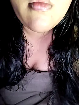 Snapshot of Annerae chatting on June 15, 2026, 3:58 pm Annerae online show from June 15, 2026, 3:58 pm