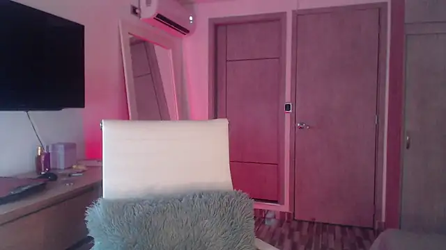 Brown skin11 online show from November 10, 2025, 9:14 pm