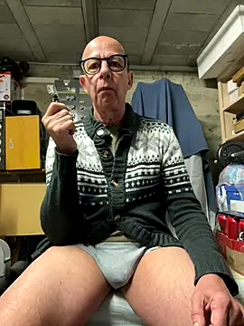 Relnnet online show from December 8, 2024, 9:02 am