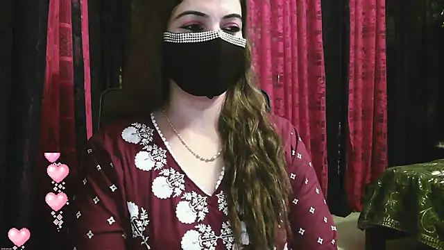 Cute Sonii online show from December 27, 2024, 1:39 pm