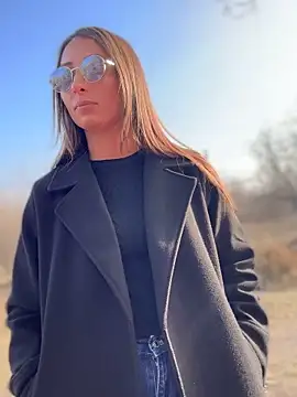 Snapshot of YOUR-KARINA chatting on December 5, 2024, 8:00 am YOUR-KARINA online show from December 5, 2024, 8:00 am