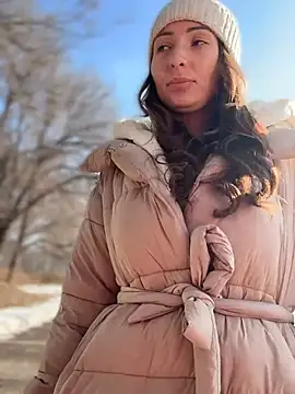 Snapshot of YOUR-KARINA chatting on January 4, 2025, 7:13 am YOUR-KARINA online show from January 4, 2025, 7:13 am