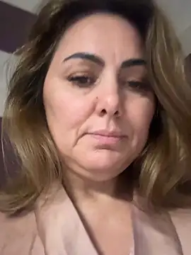 Emma roqueen online show from March 4, 2026, 11:11 pm