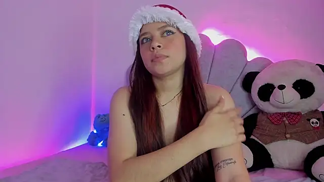 EmmaClarck online show from December 24, 2024, 8:38 pm