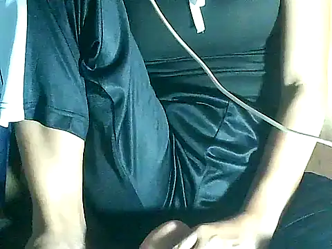 Snapshot of PinaySkinnyGirl chatting on November 19, 2025, 8:36 am PinaySkinnyGirl online show from November 19, 2025, 8:36 am