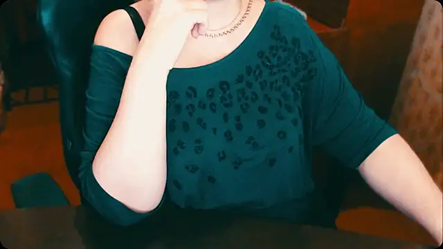 AlisaHot55 online show from December 10, 2024, 7:11 pm