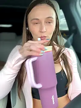 lunagirl13 online show from January 7, 2026, 7:16 pm