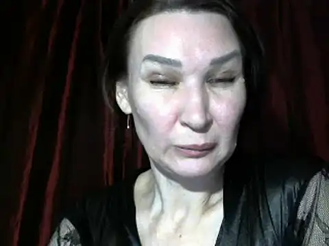 Snapshot of PrettyAndWild chatting on December 10, 2024, 2:28 pm PrettyAndWild online show from December 10, 2024, 2:28 pm