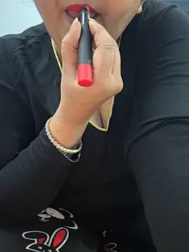 Preet Kaur 69 online show from December 18, 2025, 6:25 pm