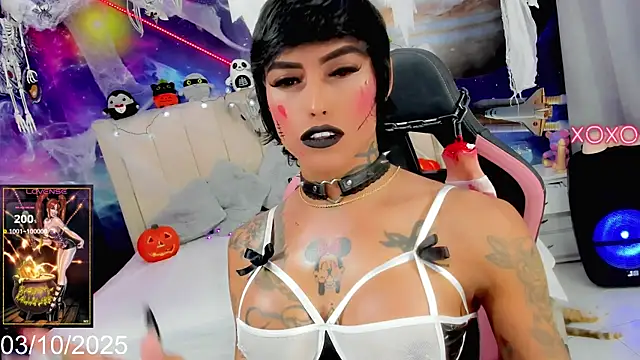 Snapshot of Nella_Dolls chatting on October 3, 2025, 5:59 am Nella Dolls online show from October 3, 2025, 5:59 am