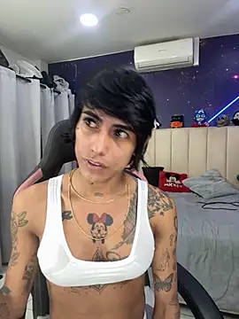 Snapshot of Nella_Dolls chatting on November 11, 2025, 12:38 pm Nella Dolls online show from November 11, 2025, 12:38 pm