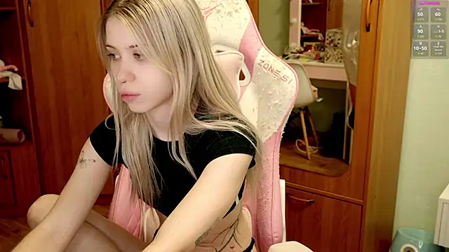 ho1yho1e online show from January 26, 2025, 7:32 am