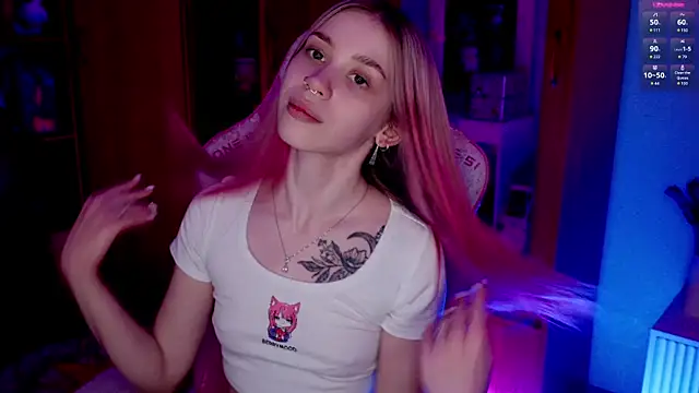 ho1yho1e online show from March 8, 2025, 5:43 pm