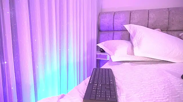 katy rioss online show from November 24, 2025, 12:16 pm