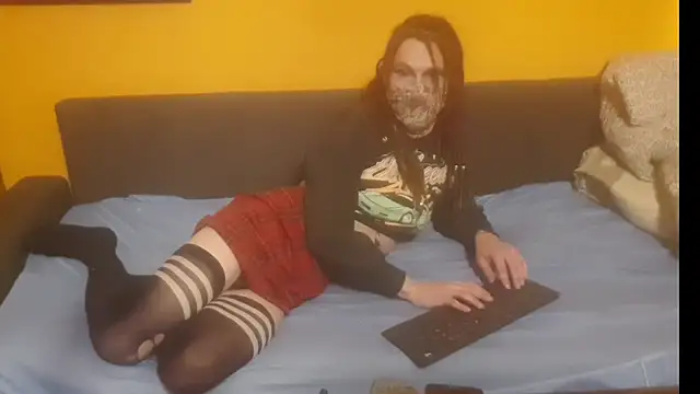 Lillisissi online show from December 22, 2025, 1:02 am