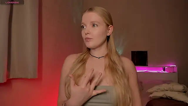 Snapshot of Ssweet_annie chatting on February 3, 2026, 6:46 pm Ssweet annie online show from February 3, 2026, 6:46 pm