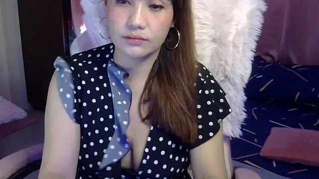 yourbabe Brielle online show from December 10, 2024, 4:49 pm