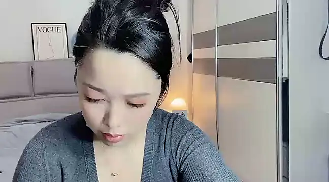 kk lele online show from December 5, 2024, 5:04 am