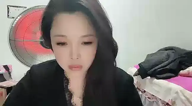 kk lele online show from February 9, 2025, 3:23 pm