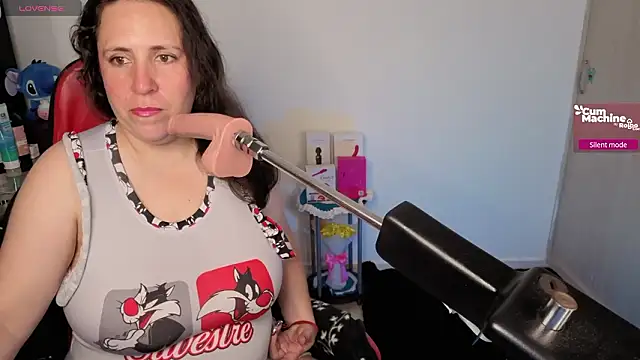 valery adams1 online show from March 6, 2026, 3:36 am