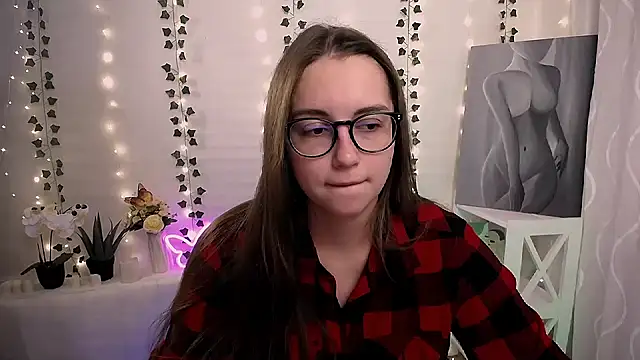 SweetPrincess  online show from November 19, 2025, 6:13 am