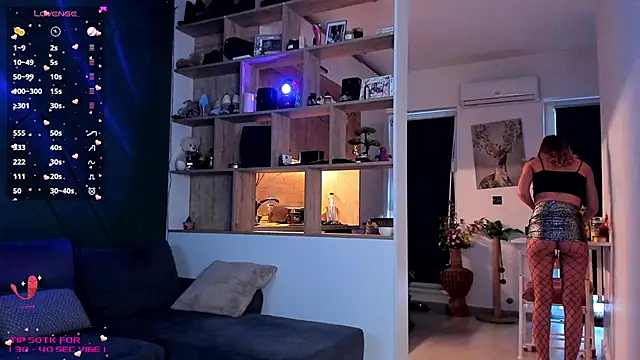 Snapshot of _alleyesonme_ chatting on January 21, 2025, 2:05 pm  alleyesonme  online show from January 21, 2025, 2:05 pm