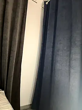 Snapshot of _alleyesonme_ chatting on October 16, 2025, 4:30 pm  alleyesonme  online show from October 16, 2025, 4:30 pm