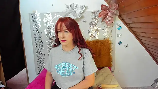 Hannaa32 online show from March 8, 2025, 7:53 pm