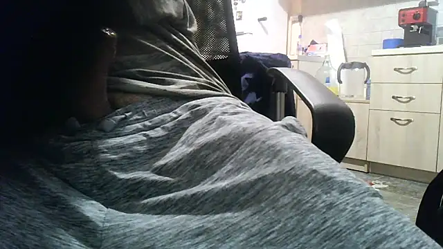 patrasdick94 online show from November 29, 2025, 2:42 pm