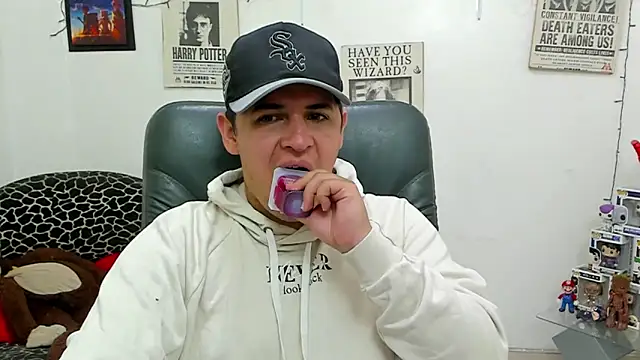 Snapshot of ney_22 chatting on January 27, 2025, 2:20 am ney 22 online show from January 27, 2025, 2:20 am