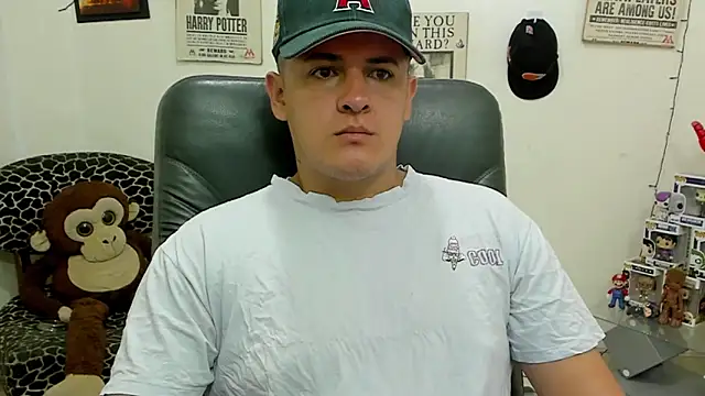 Snapshot of ney_22 chatting on February 1, 2025, 3:18 pm ney 22 online show from February 1, 2025, 3:18 pm