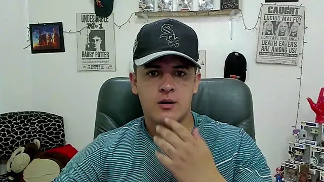 Snapshot of ney_22 chatting on February 10, 2025, 12:52 am ney 22 online show from February 10, 2025, 12:52 am