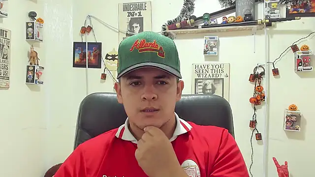 Snapshot of ney_22 chatting on October 24, 2025, 8:27 pm ney 22 online show from October 24, 2025, 8:27 pm