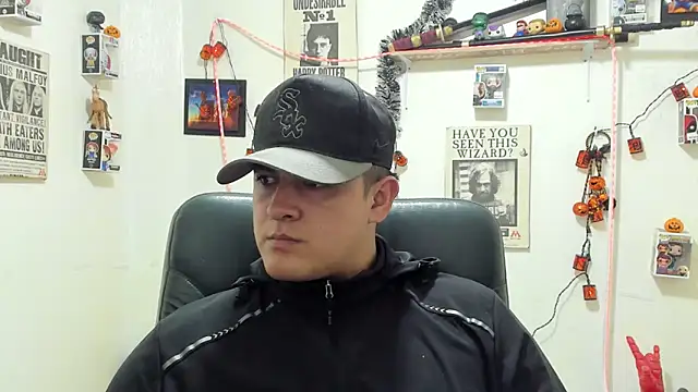 Snapshot of ney_22 chatting on October 28, 2025, 1:20 am ney 22 online show from October 28, 2025, 1:20 am