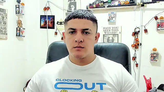 Snapshot of ney_22 chatting on October 31, 2025, 5:19 am ney 22 online show from October 31, 2025, 5:19 am