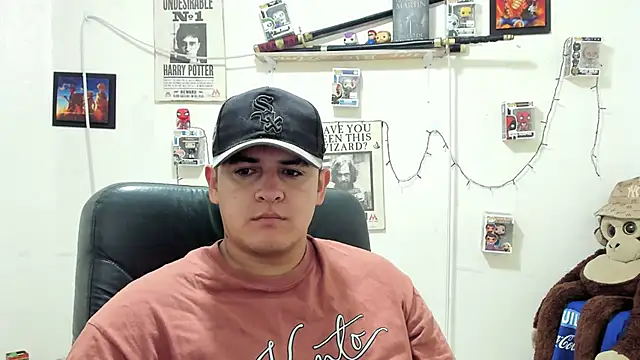 Snapshot of ney_22 chatting on November 14, 2025, 1:10 pm ney 22 online show from November 14, 2025, 1:10 pm