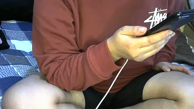 insatiableeee online show from December 7, 2024, 9:11 pm