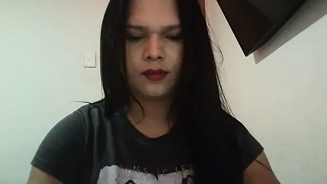 Snapshot of julianabeautyy chatting on December 2, 2025, 1:28 pm julianabeautyy online show from December 2, 2025, 1:28 pm