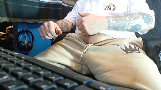 faded206 online show from November 27, 2025, 3:14 pm