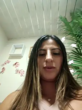 little antonela online show from October 7, 2025, 4:59 pm