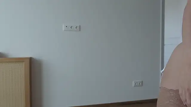 Snapshot of hee_jeen chatting on September 10, 2025, 1:55 pm hee jeen online show from September 10, 2025, 1:55 pm