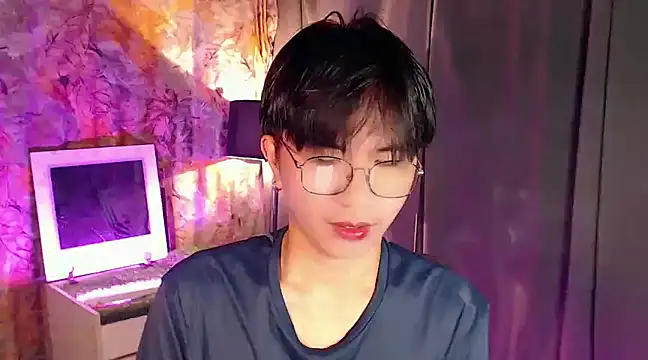 Snapshot of Sexy_Handsome_Drex chatting on January 23, 2025, 8:36 am Sexy Handsome Drex online show from January 23, 2025, 8:36 am