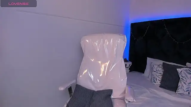 lauren fit online show from January 13, 2025, 2:00 pm