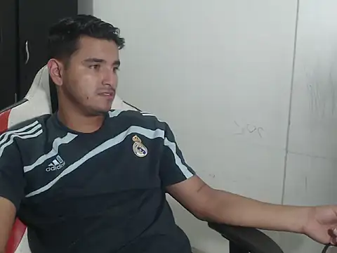 kylian 07 online show from December 5, 2025, 2:42 am