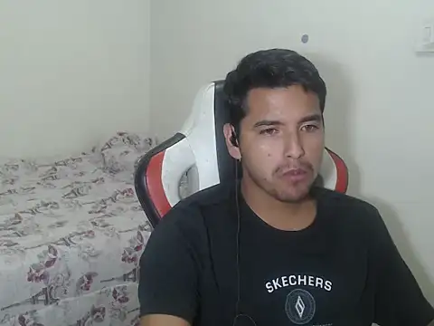 kylian 07 online show from March 26, 2026, 3:45 am