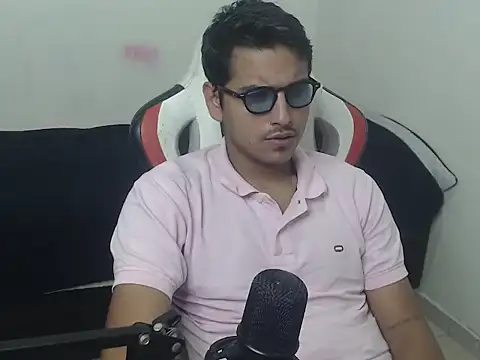 Snapshot of kylian_07 chatting on June 22, 2026, 2:02 am kylian 07 online show from June 22, 2026, 2:02 am