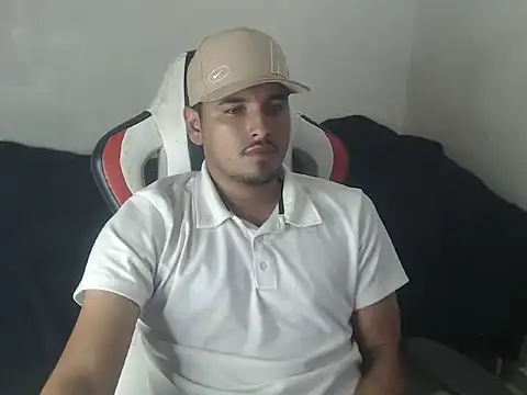 Snapshot of kylian_07 chatting on July 22, 2026, 2:36 am kylian 07 online show from July 22, 2026, 2:36 am
