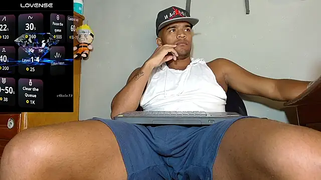 Bigcock 21cm  online show from March 9, 2026, 11:03 am