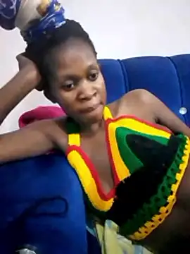 Snapshot of africanpussy22 chatting on January 14, 2026, 5:13 am africanpussy22 online show from January 14, 2026, 5:13 am