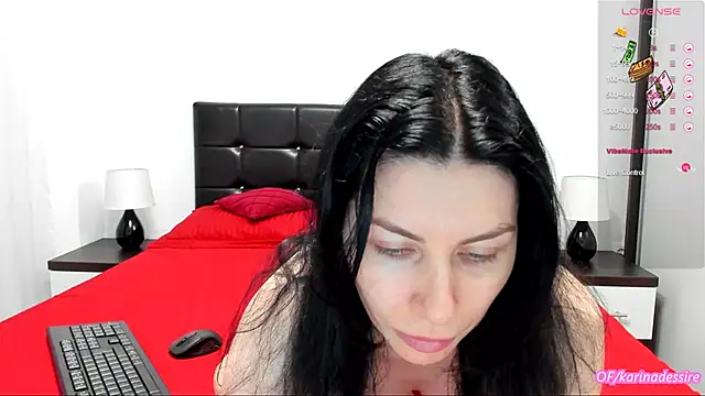 Snapshot of karinamadnessdesiree chatting on February 10, 2025, 12:39 pm karinamadnessdesiree online show from February 10, 2025, 12:39 pm